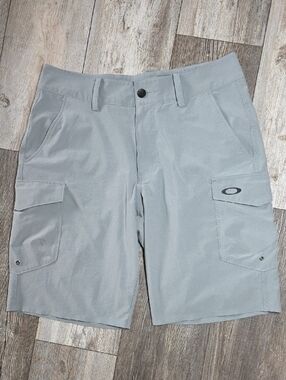 Oakley Men's Lightweight Preformamce Fit Hybrid Cargo Shorts Sz 34